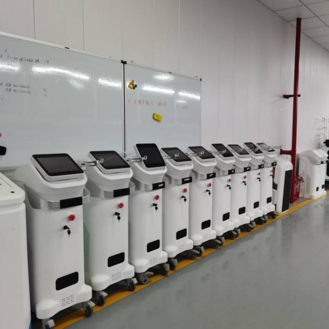 Elite Smooth™ Pro Diode Laser with 4 Wavelengths
